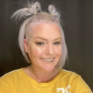 Meet your Posher, Michele